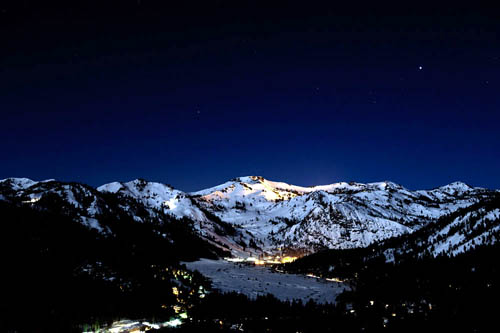 Station de ski by night